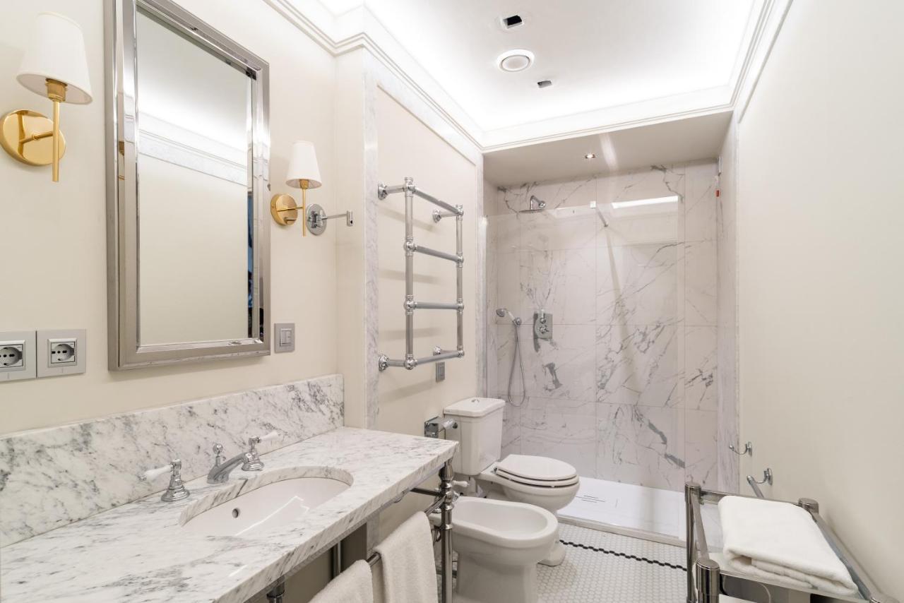 Room Mate Collection Gran Filippo, Rome-Fontana Di Trevi エクステリア 写真