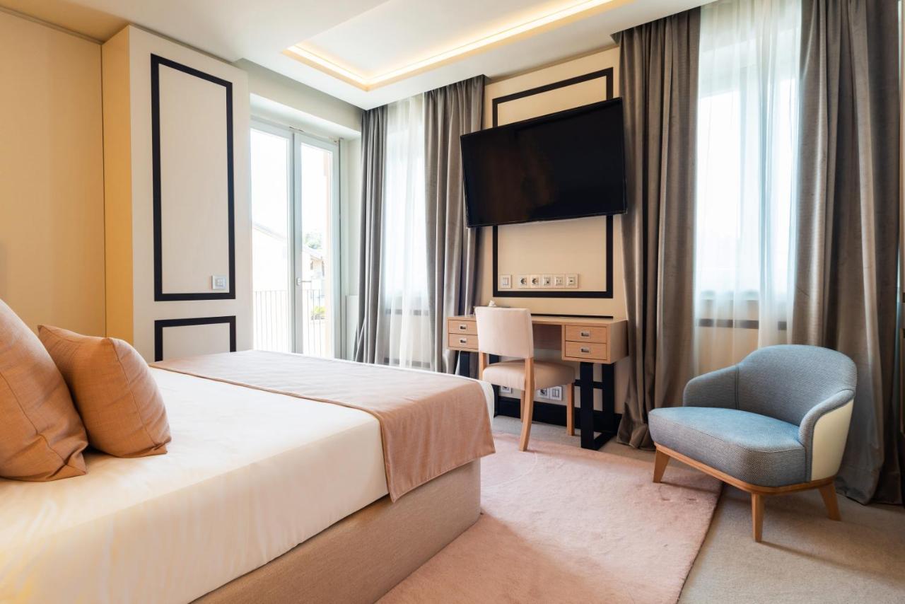 Room Mate Collection Gran Filippo, Rome-Fontana Di Trevi エクステリア 写真